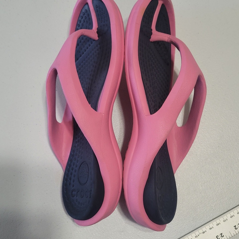 Crocs Athens Flip Flops Pink Navy Blue Women 8 Men 6 Thong Sandals - Picture 6 of 8